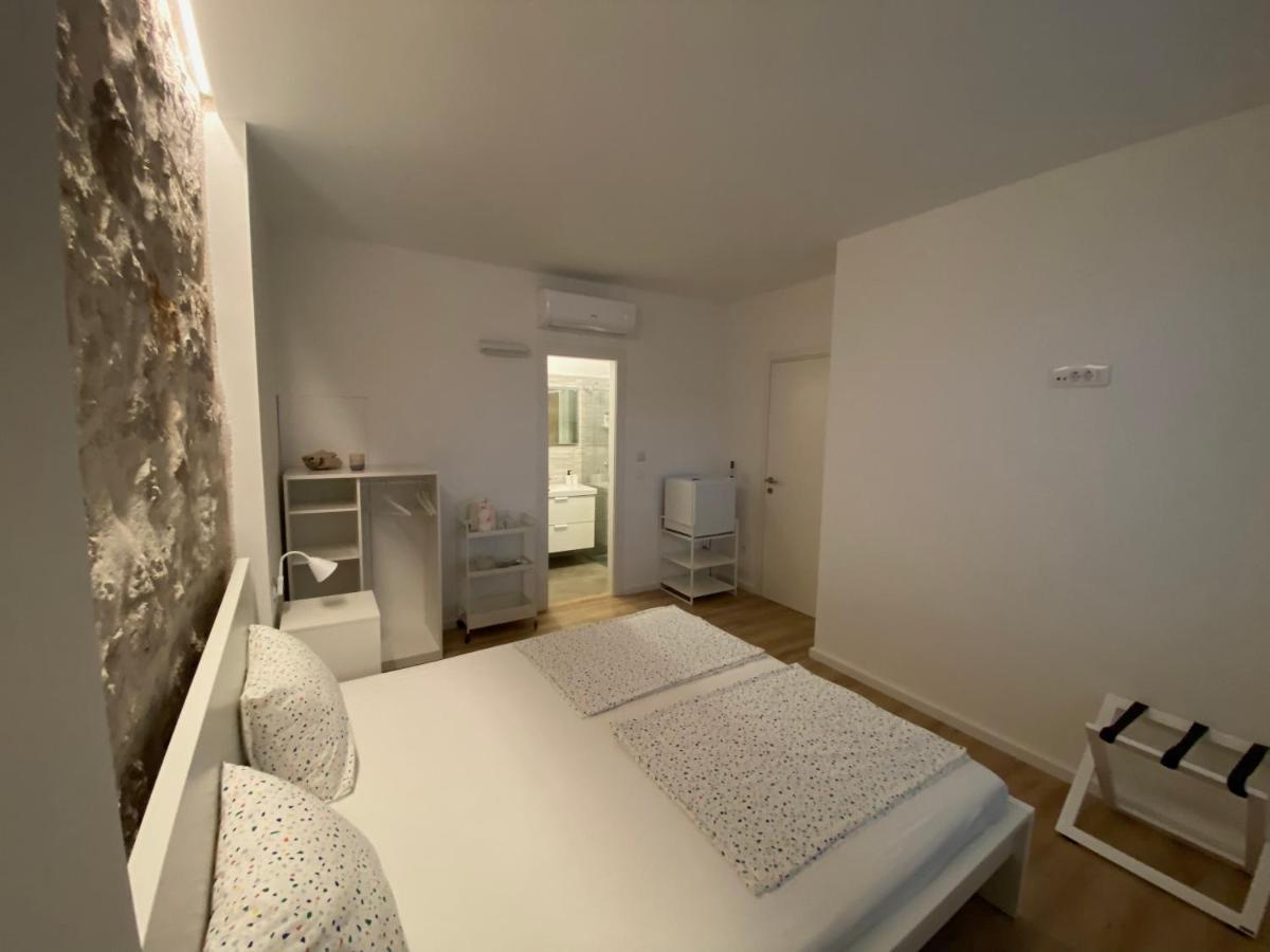 Sobe “Zavjetrina” Apartamento Murter Exterior foto